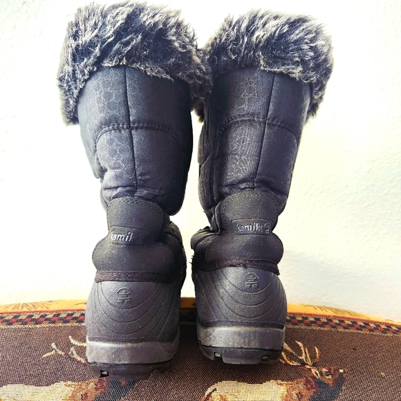 Kamik Women's Snow Boots Black Fur Thinsulate Lined Winter Waterproof Size 10 - Picture 6 of 9